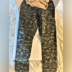 Camo maternity pants size 30